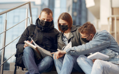 500 mil estudantes italianos realizam testes para ingresso no ensino superior