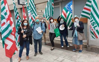 Comunidade escolar italiana protesta contra modelo de volta às aulas