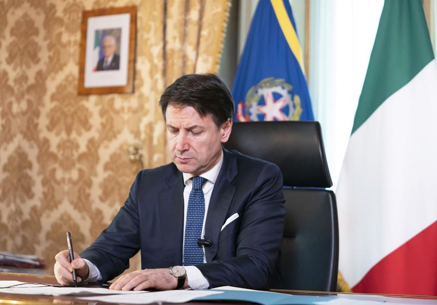Itália amplia seguro que mantém salários e impede demissões