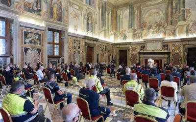 Papa recebe profissionais da saúde no Vaticano