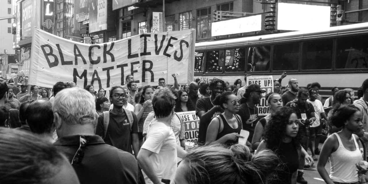#BlackLivesMatter: um mês desde a morte de George Floyd ﻿