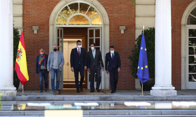 Espanha volta a confinar 200 mil pessoas na Catalunha