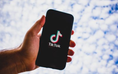 Donald Trump assina decreto que pode banir TikTok e WeChat nos EUA
