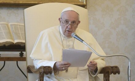 Papa Francisco faz oração por Manaus