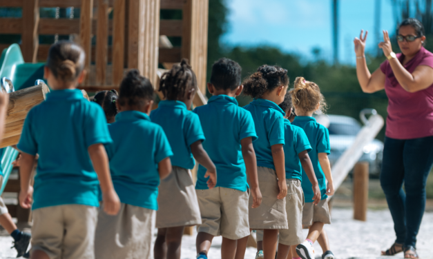 Mais de 13 mil professores e funcionários de escolas testam positivo para covid na Itália