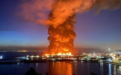 Controlado incêndio no porto italiano de Ancona