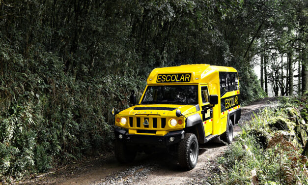 Duzentos veículos off-road são entregues para o programa Caminho da Escola