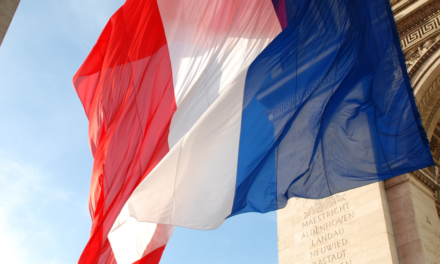 França promove lockdown em todo o país a partir desta sexta-feira