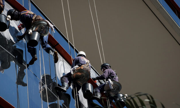 Trabalhador com jornada reduzida deve receber 13º e férias integrais