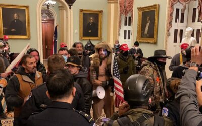 Invasão do Congresso Americano por apoiadores de Trump deixa pelo menos quatro mortos