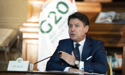 Itália: Giuseppe Conte obtém voto de confiança do parlamento e continua no poder