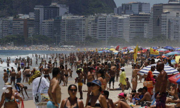 Brasil registra aceleração de casos de covid-19