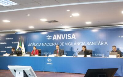 Anvisa aprova vacinas contra o coronavírus e São Paulo inicia a imunização
