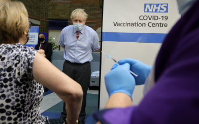Pesquisa aponta resultado “espetacular” da vacinação no Reino Unido