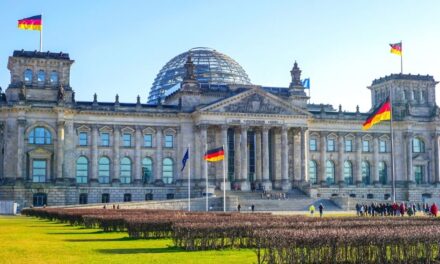 Deputados alemães têm corte nos salários devido à pandemia