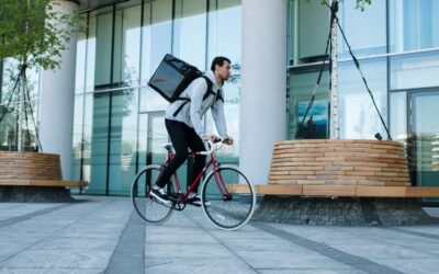 Itália: plataformas de delivery serão obrigadas a formalizar contratos de 60 mil trabalhadores