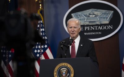 Estados Unidos projetam vacinar todos os adultos até o fim de maio