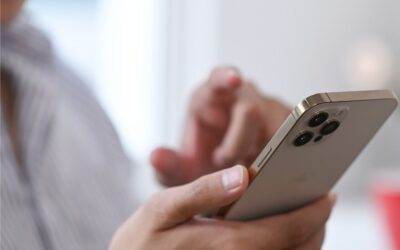 Procon multa Apple em R$ 10 milhões por celulares sem carregador