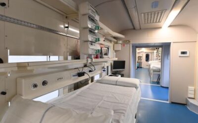 Itália lança trem sanitário para auxiliar tratamento hospitalar