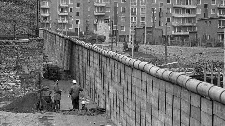 Há sessenta anos nascia o Muro de Berlim, símbolo de um mundo dividido