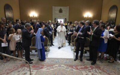 Papa: que os políticos protejam a dignidade humana das ameaças tecnológicas