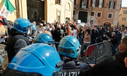 Protestos violentos contra exigência do certificado vacinal na Itália
