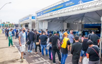 Terceira dose da vacina protege covid sintomática em mais de 90%