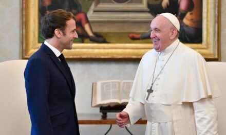 Papa Francisco recebe Presidente da França Emmanuel Macron